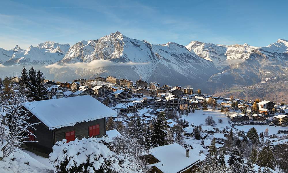 Become a Ski Instructor in Nendaz, Switzerland with Snowminds